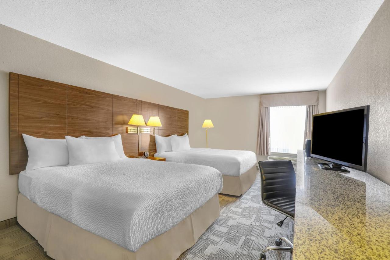 Days Inn By Wyndham Red Deer Zewnętrze zdjęcie