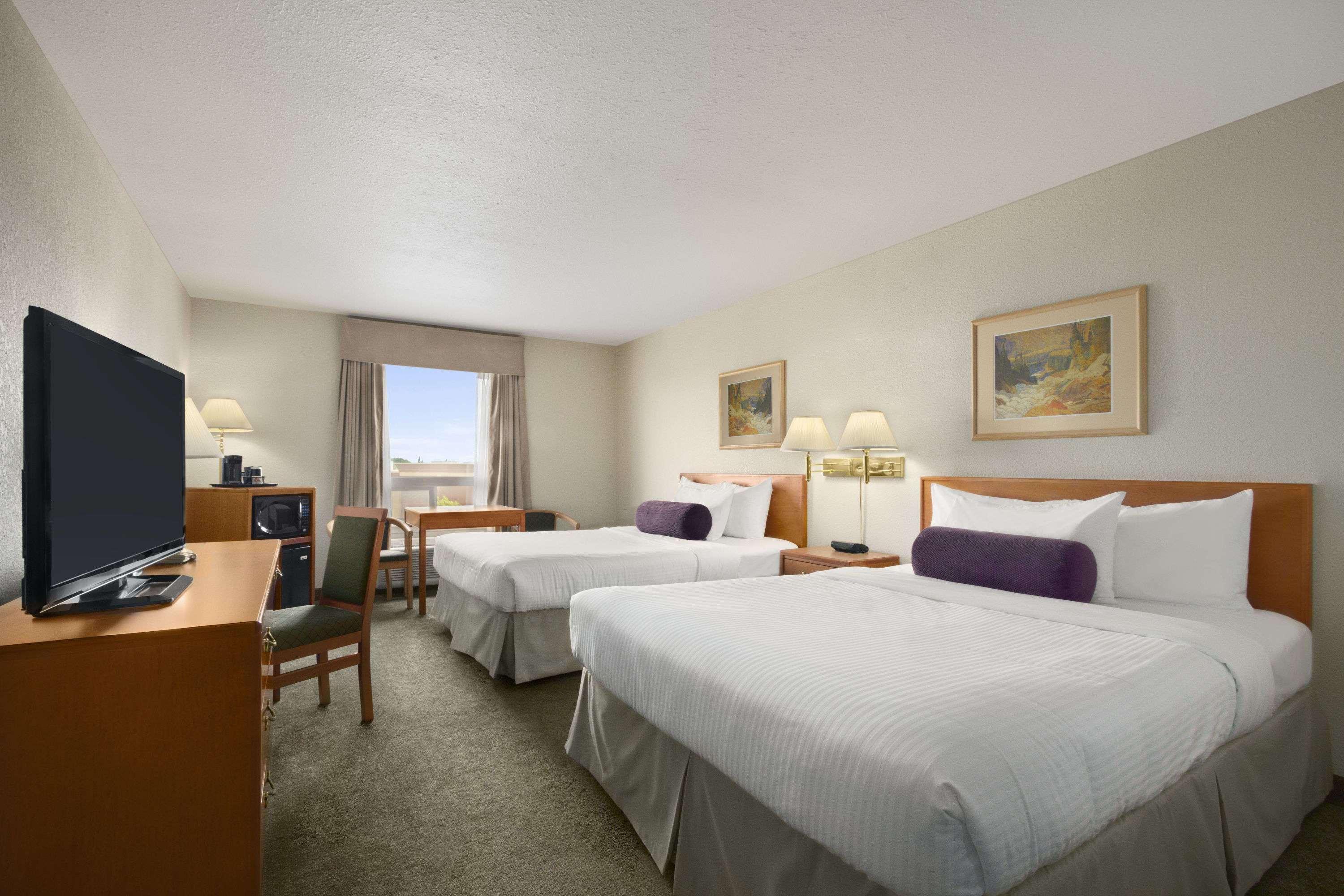 Days Inn By Wyndham Red Deer Zewnętrze zdjęcie