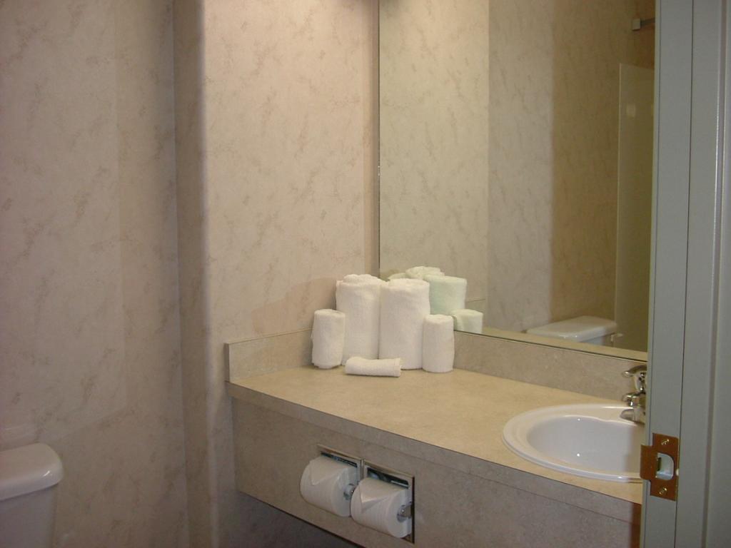 Days Inn By Wyndham Red Deer Zewnętrze zdjęcie