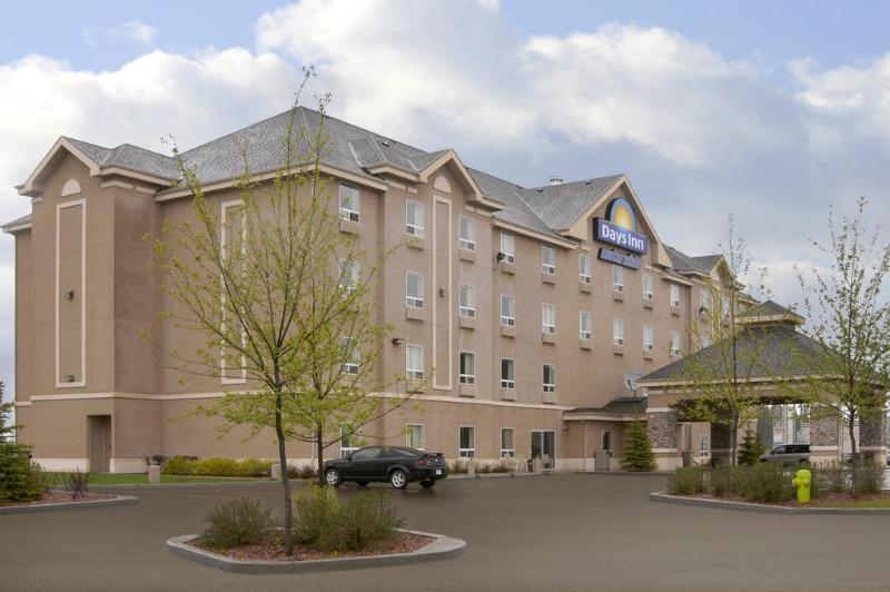 Days Inn By Wyndham Red Deer Zewnętrze zdjęcie